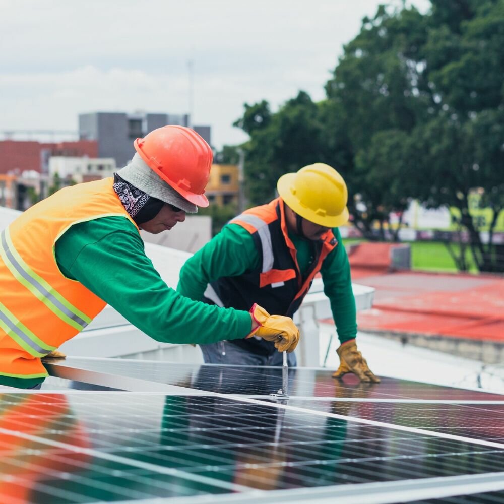 Installing a Solar System for your Manufacturing Plant | Daisy Business Solutions