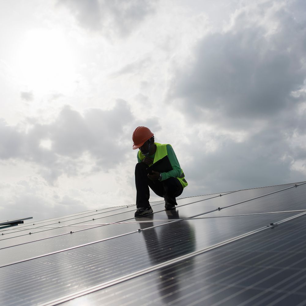 How Solar Solutions Can Revolutionise Supply Chain Sustainability in Manufacturing | Daisy